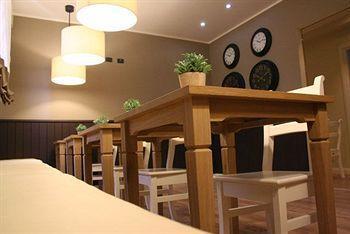 Maxim Bed & Breakfast 3*